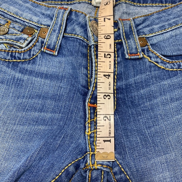Cute & Casual True Religion denim shorts - Picture 9 of 12